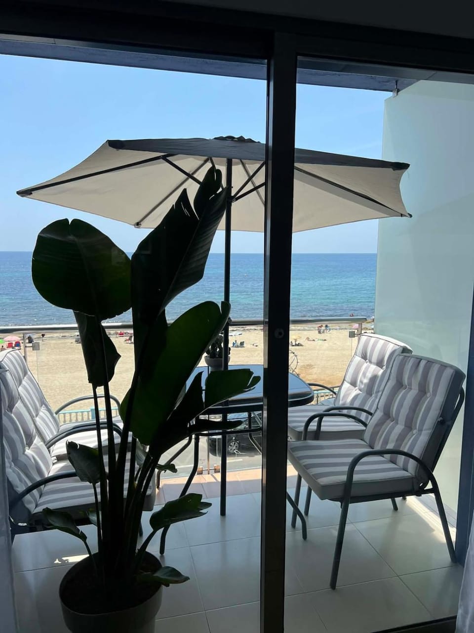 Apartment LOS LOCOS with a sea view by the beach Apartment in Torrevieja