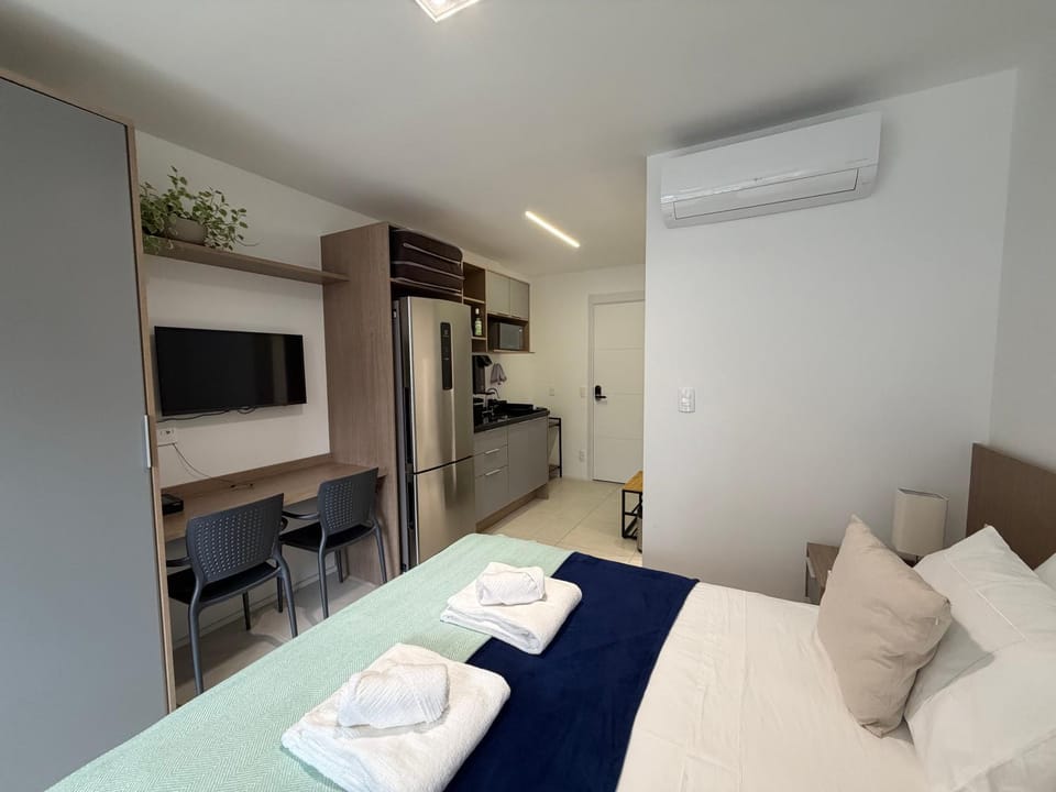 Bed, TV and multimedia, towels, air conditioner