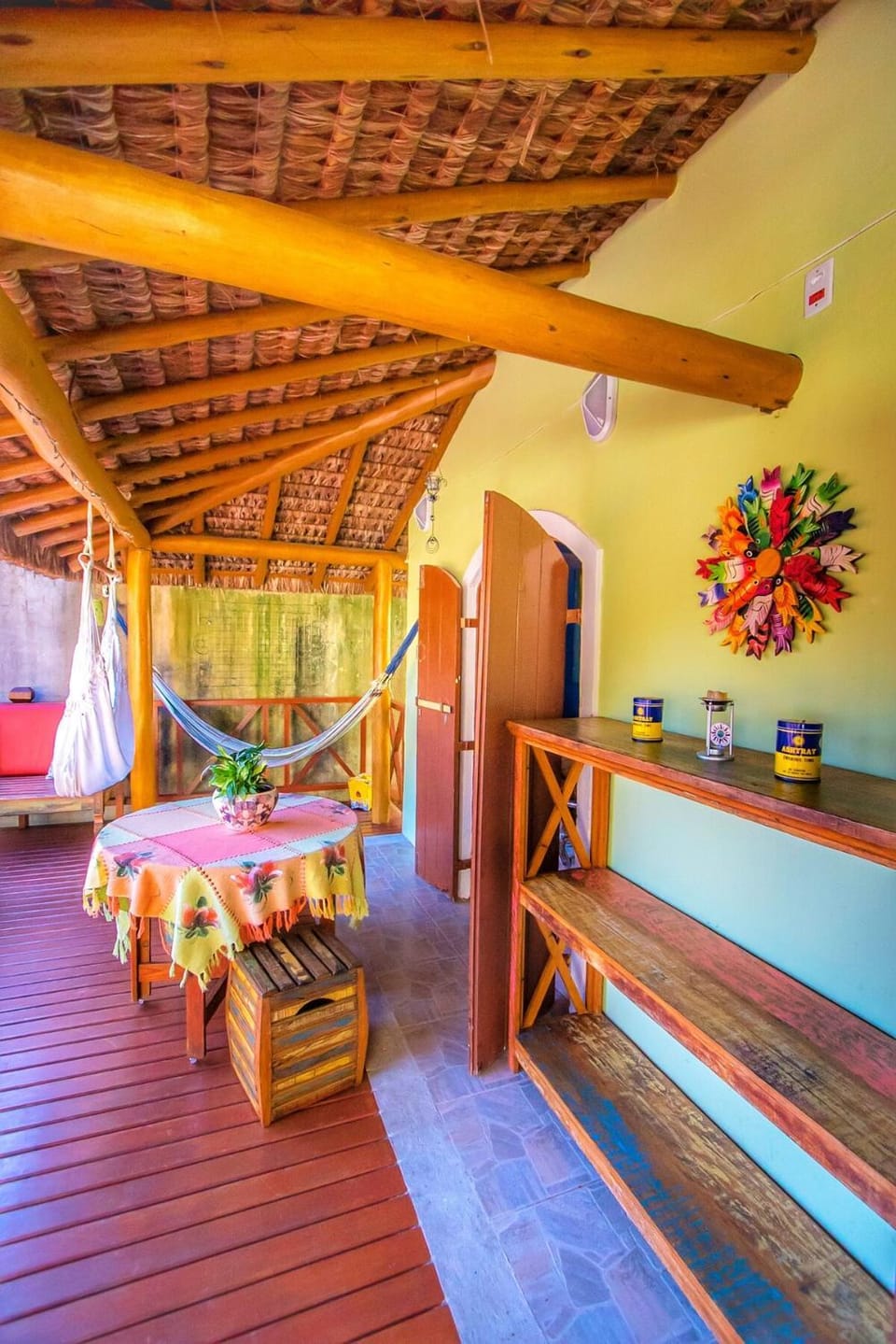 Casa em Ilhabela pra 40 pessoas com Piscina 5 min do Centrinho "Aluguel Familiar" House in Ilhabela
