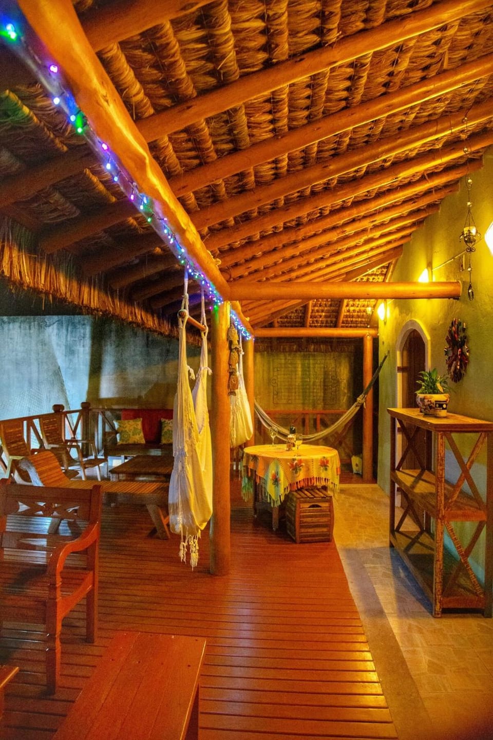 Casa em Ilhabela pra 40 pessoas com Piscina 5 min do Centrinho "Aluguel Familiar" House in Ilhabela