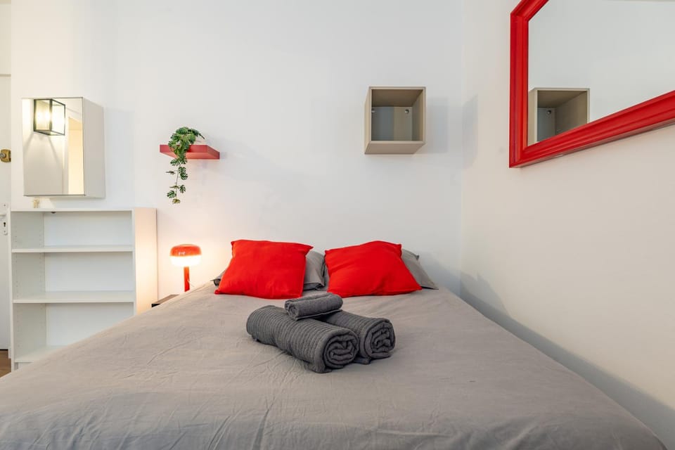 La Cerise - Strasbourg Centre - Cozy Studio - Wifi & TV Apartment in Strasbourg