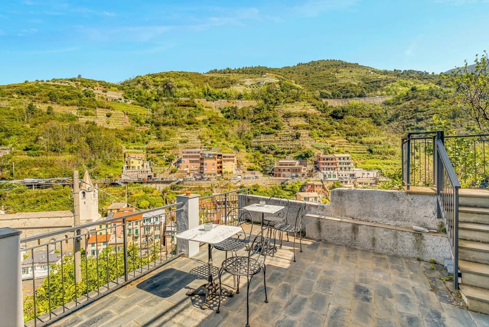 StairwayToHeaven Rooms-5Terre-Seaview Bed and Breakfast in Riomaggiore