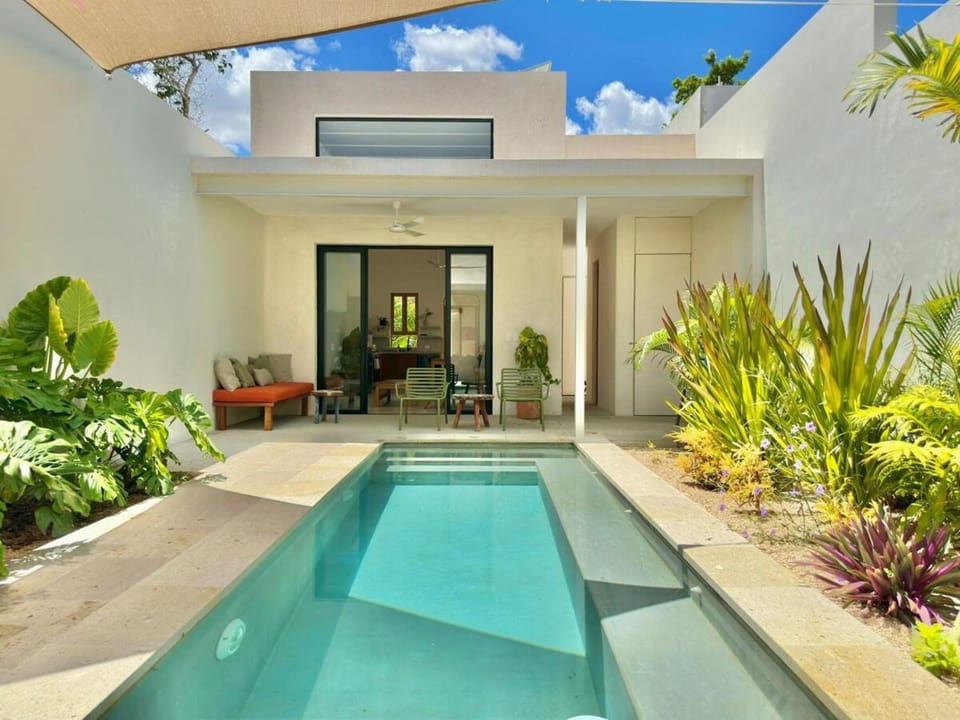 Casa Cairde Villa in Merida