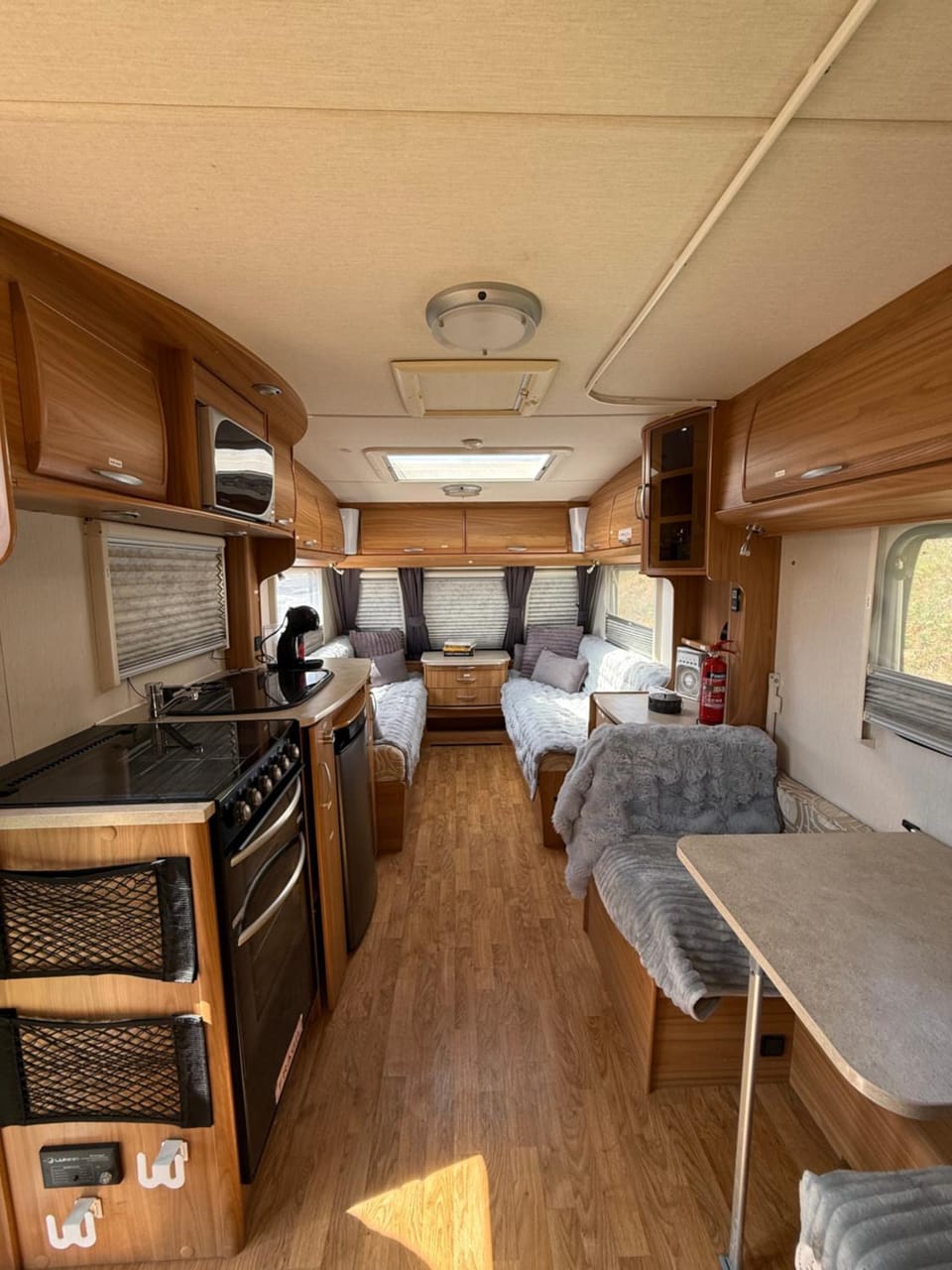 Little Hideaway Deluxe Campground/ 
RV Resort in Costa da Caparica