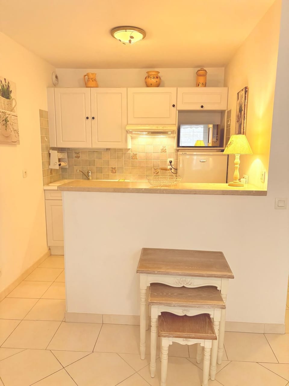Spacieux 2 pièces ,1 chambre,clim, centre ville, garage Apartment in Sainte-Maxime