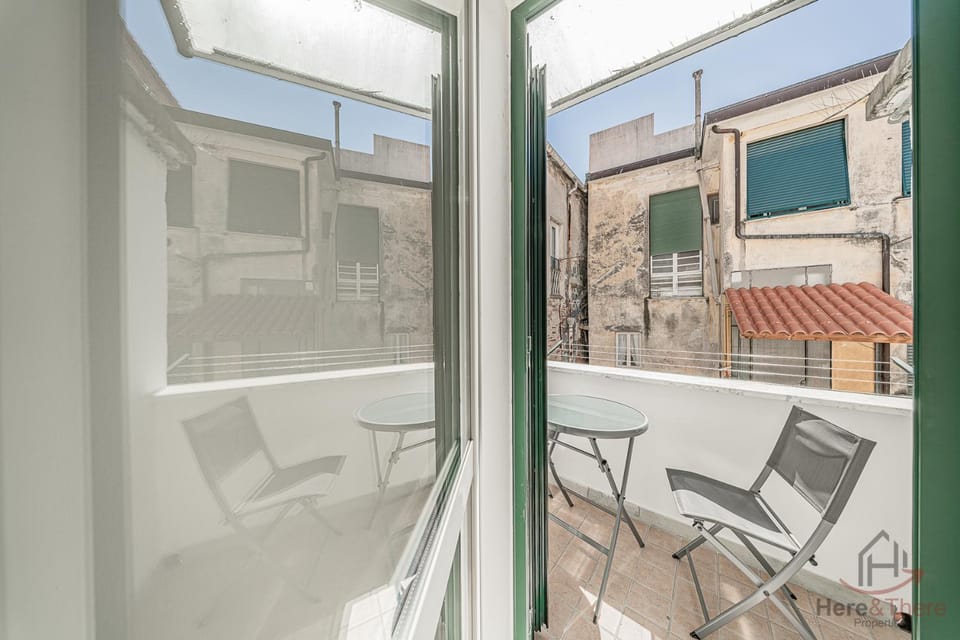 Day, Balcony/Terrace