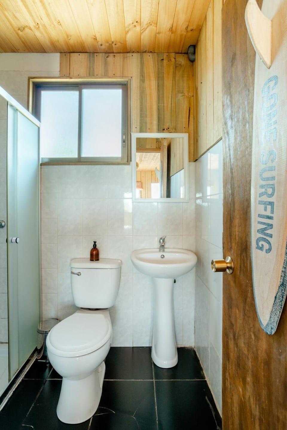 Pupuya Surf House House in O'Higgins, Chile