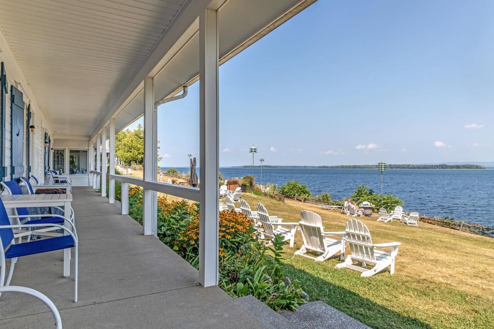 Balcony/Terrace, Lake view