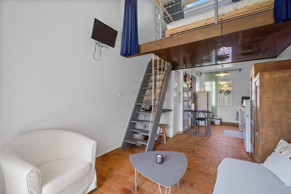 Maison La Garde jardin climatisée House in French Riviera