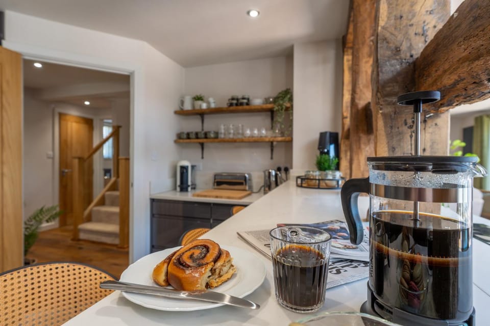 Cedar Lodge Severn Stoke House in Wychavon District