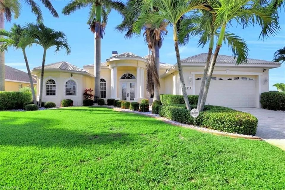 Starlight 1036 House in Cape Coral