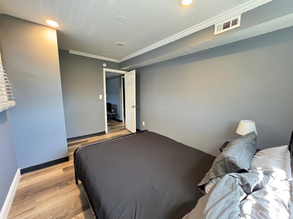 Modern 2BR APT in DC near Downtown Apartment in District of Columbia