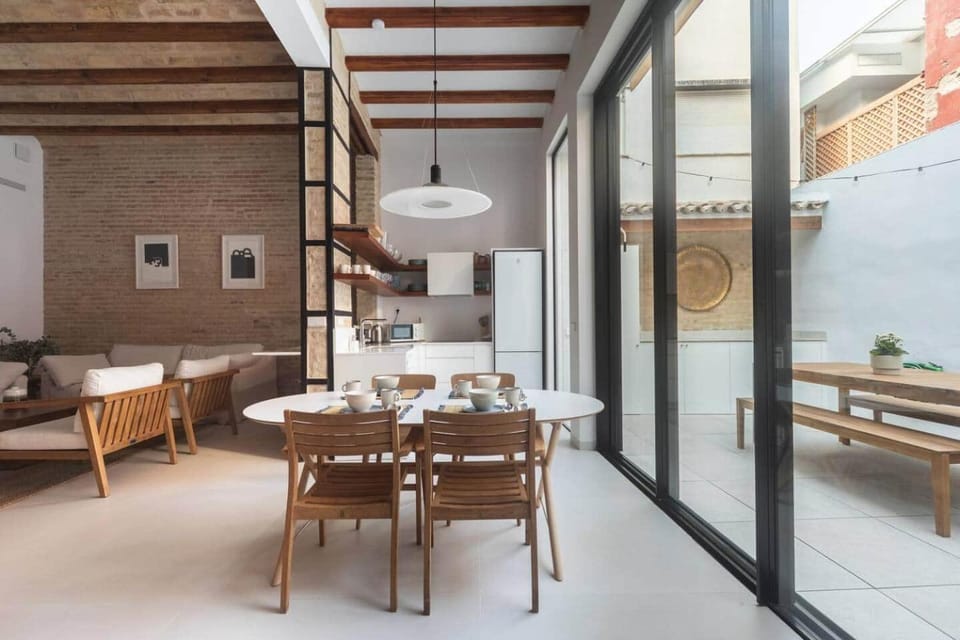 Patio, Kitchen or kitchenette, Living room, Dining area