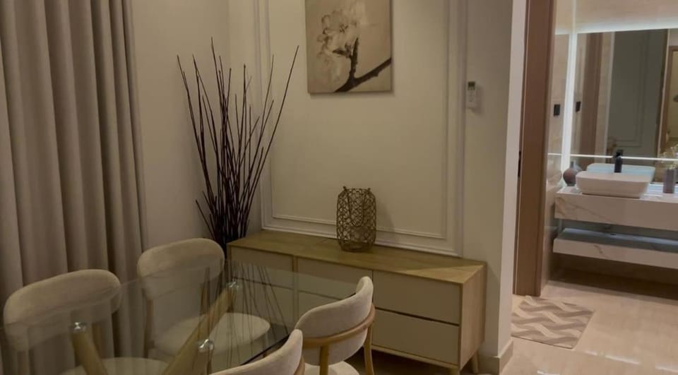 شقة أنيقة جديدة 3 غرف نوم ودخول ذاتي Dahrat Laban Apartment in Riyadh