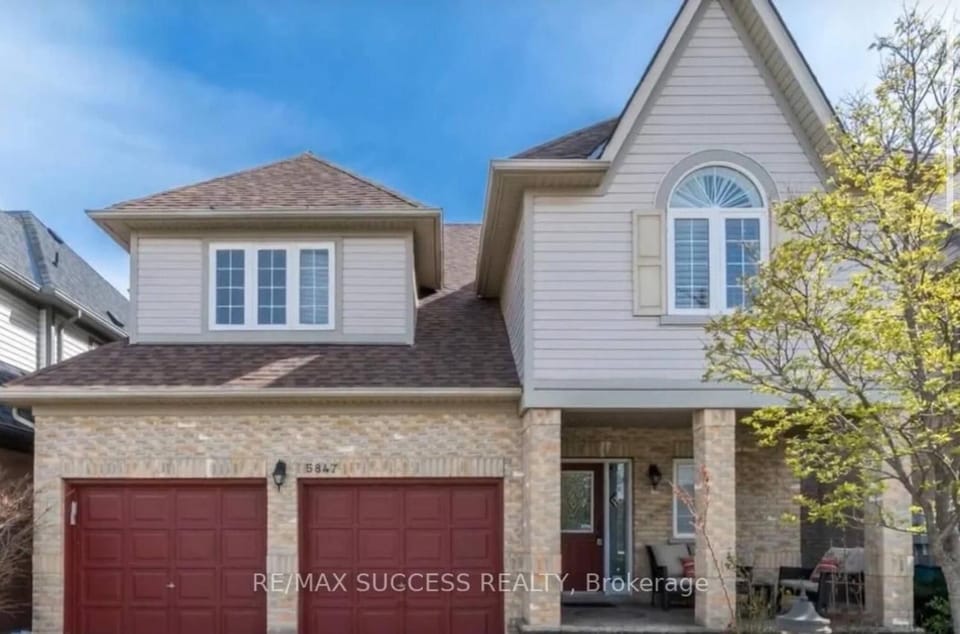 5 star Full house 5 bedrms, 5 beds, 3 bath Airport House in Milton