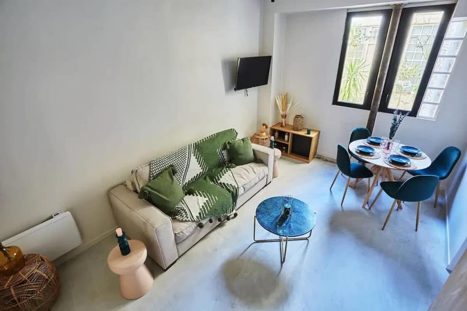 Charmant loft lumineux avec mezzanine Paris 11 - 4P Apartment in Paris