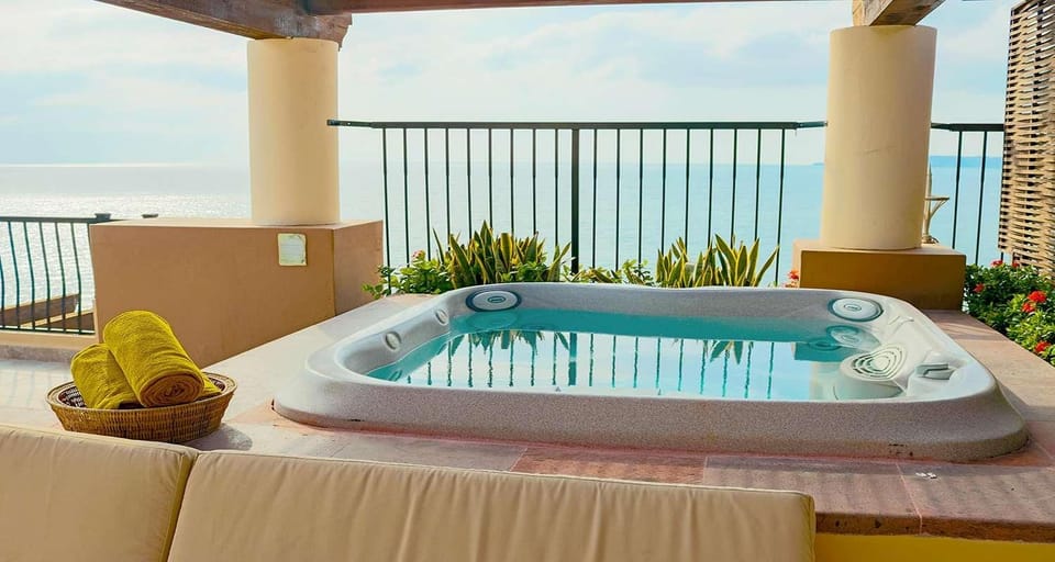 Flamingos One Week Stays at Villa del Palmar Nuevo Vallarta Hotel in State of Nayarit
