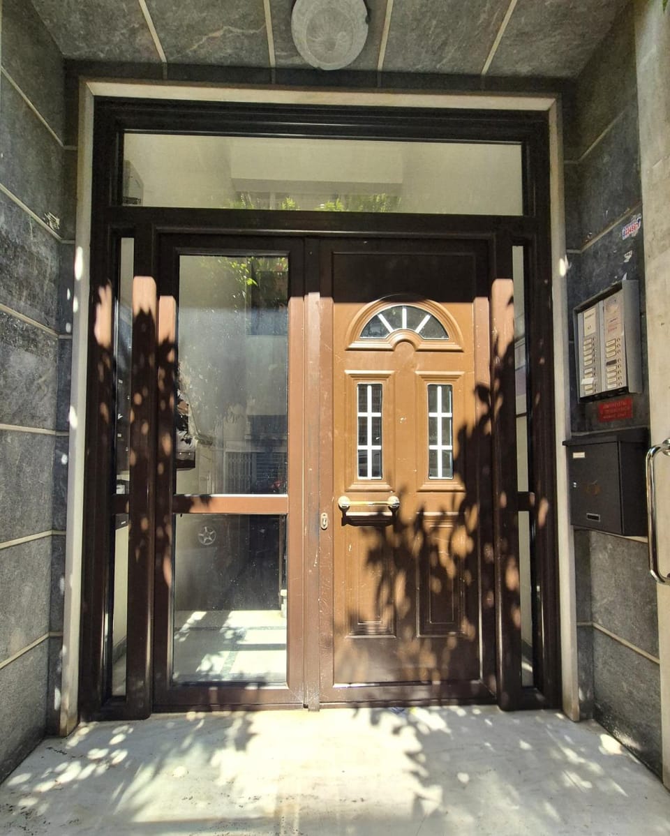 1 Bd Renovated Athenian flat in Kypseli Apartment in Athens