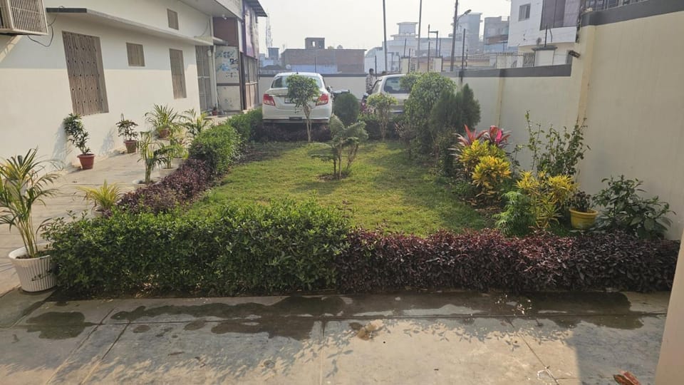 Hotel Jayadityaa India Hotel in Uttar Pradesh