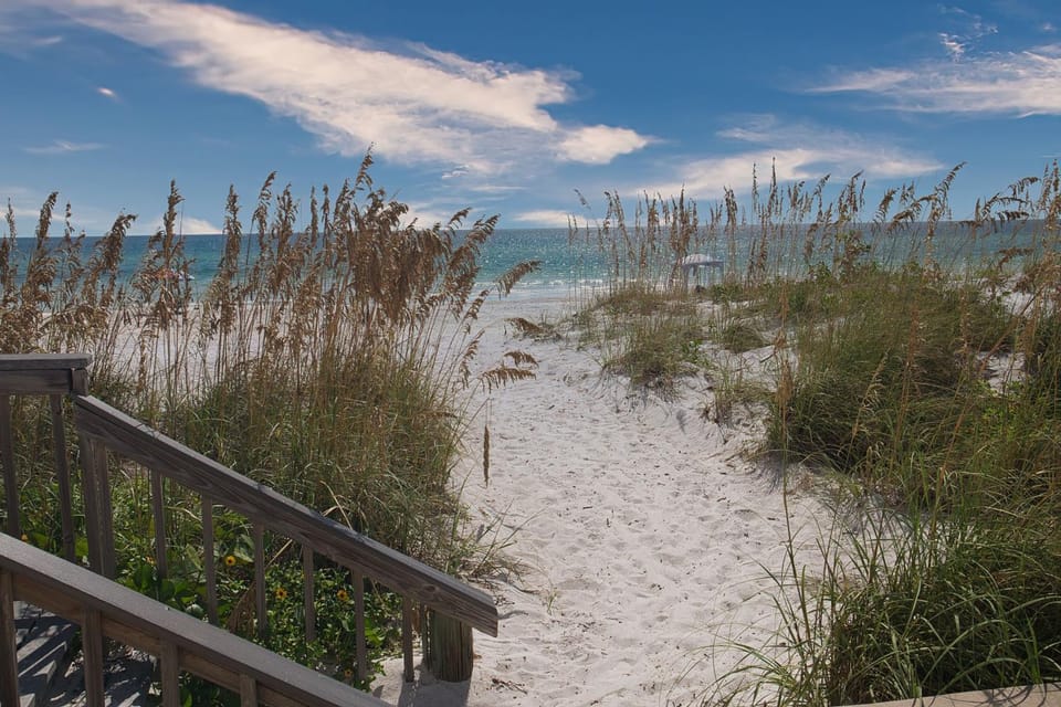 Longboat Harbour C-207 by FVC Apartment in Longboat Key