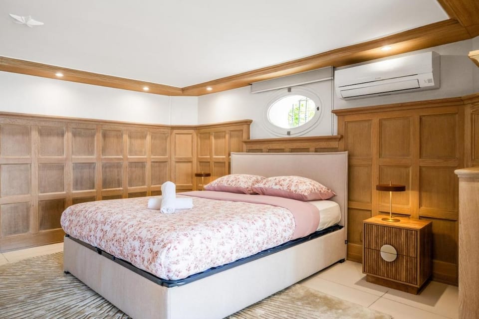 Wonderful panoramic view with AC Apartment in Nice
