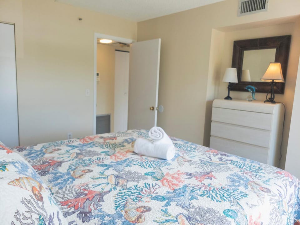 Riviera Beach 2C by FVC Apartment in Lido Key