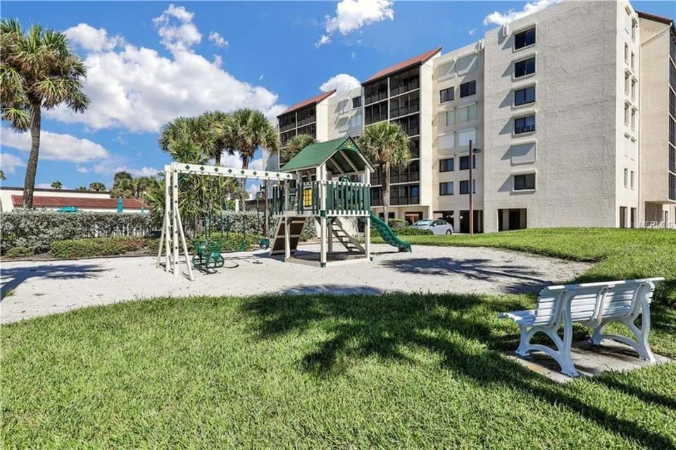 Seaplace M2 512 by FVC Apartment in Longboat Key
