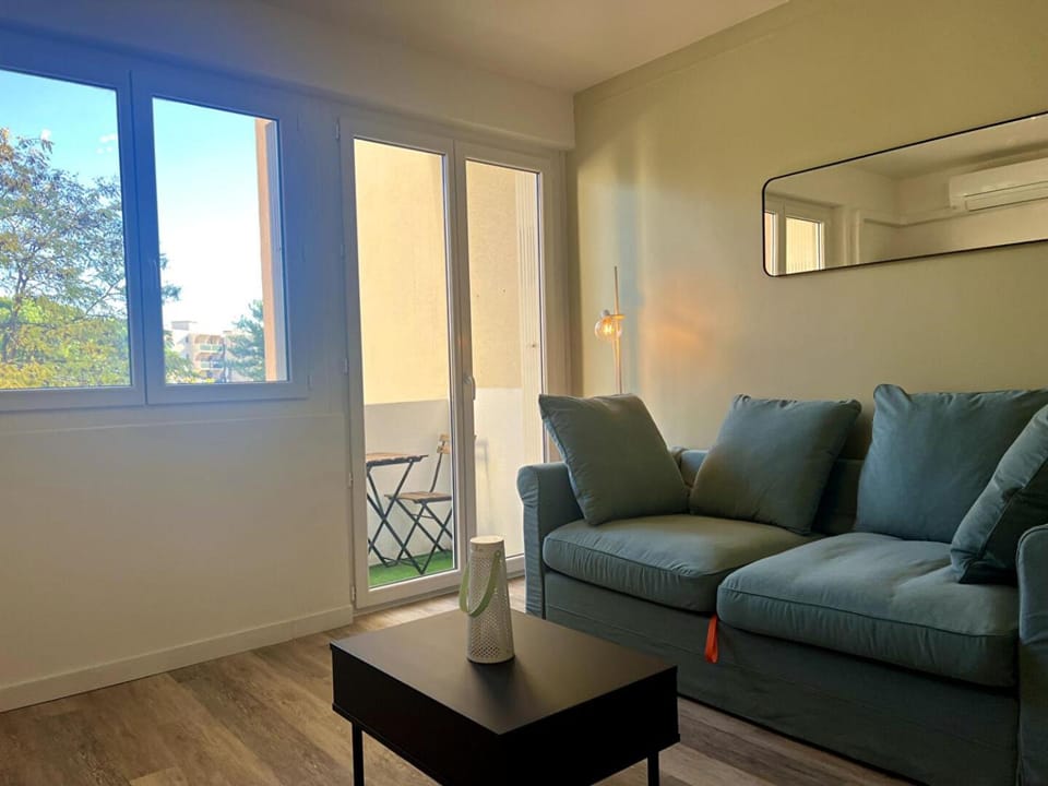 Balcony/Terrace, Living room