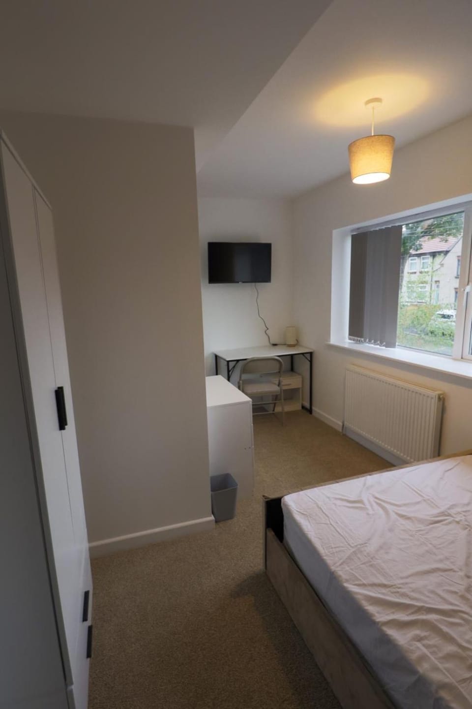 Deluxe Double 2 Suite Comfort, Style & Privacy Vacation rental in Huddersfield