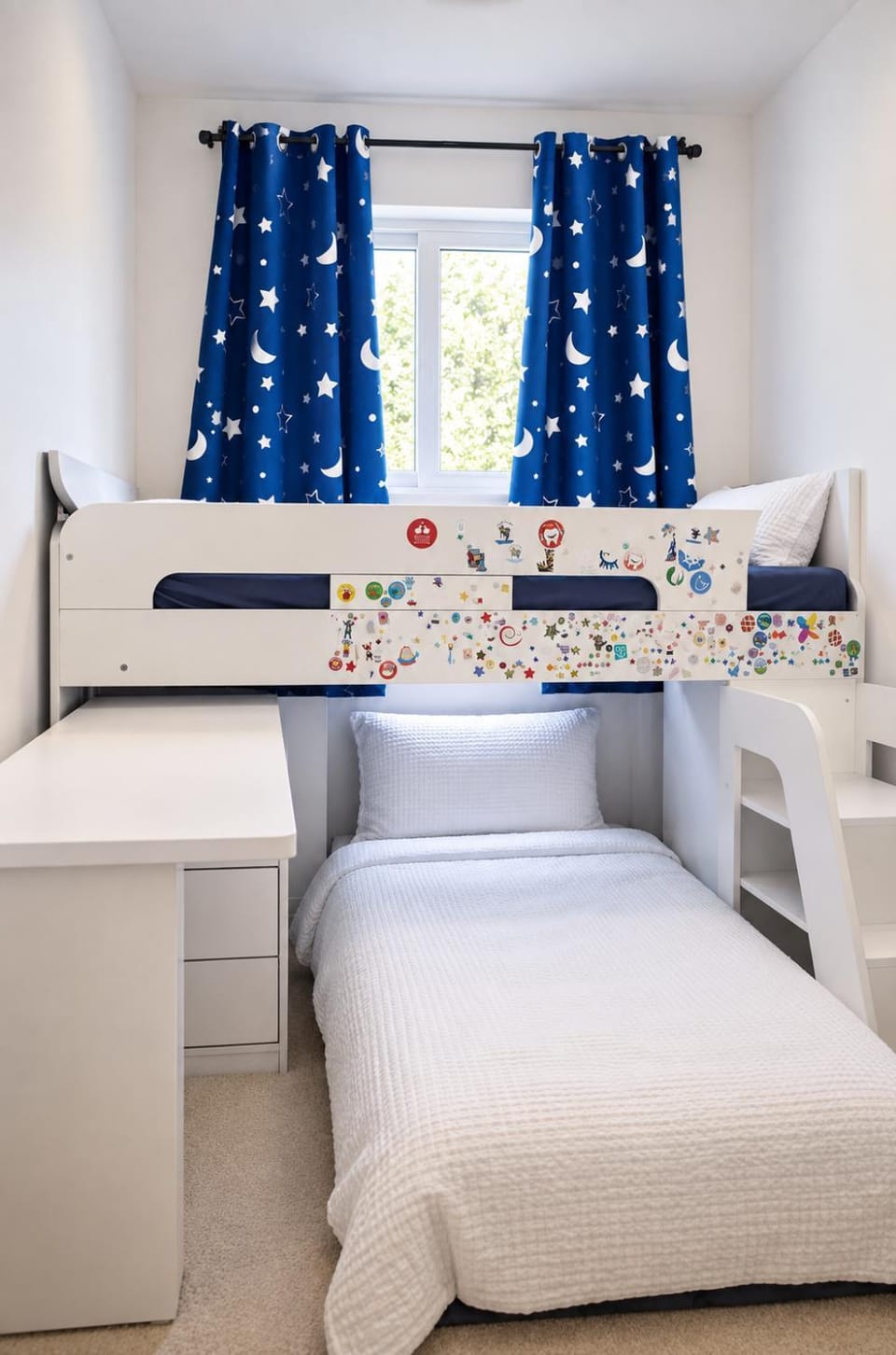 High Quality 3 BED FLAT for 9 people with 3 Bathrooms 3min from Camden Town plus private garden and huge living room Apartment in London Borough of Islington