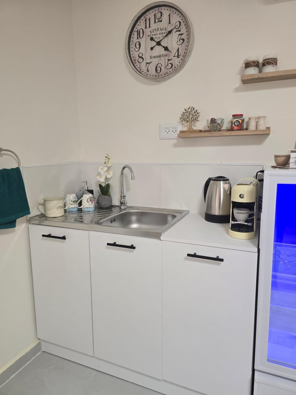 Coffee/tea facilities, Kitchen or kitchenette, minibar