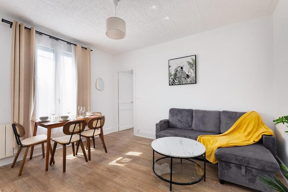 4P Paris Elegant Apartment in Montparnasse Percy Apartment in Île-de-France