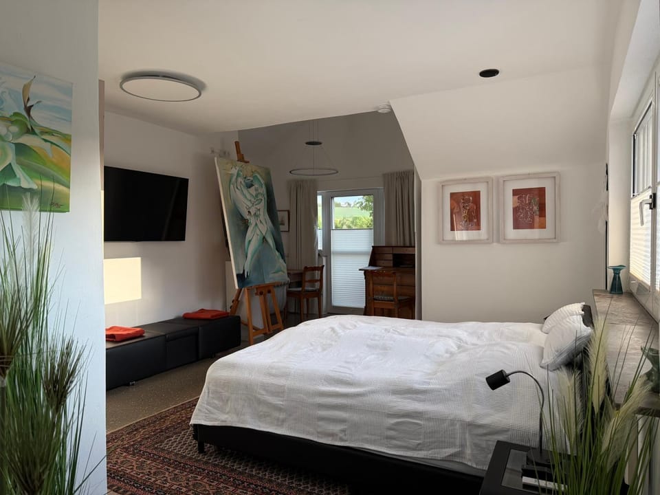 Property building, Living room, Bedroom