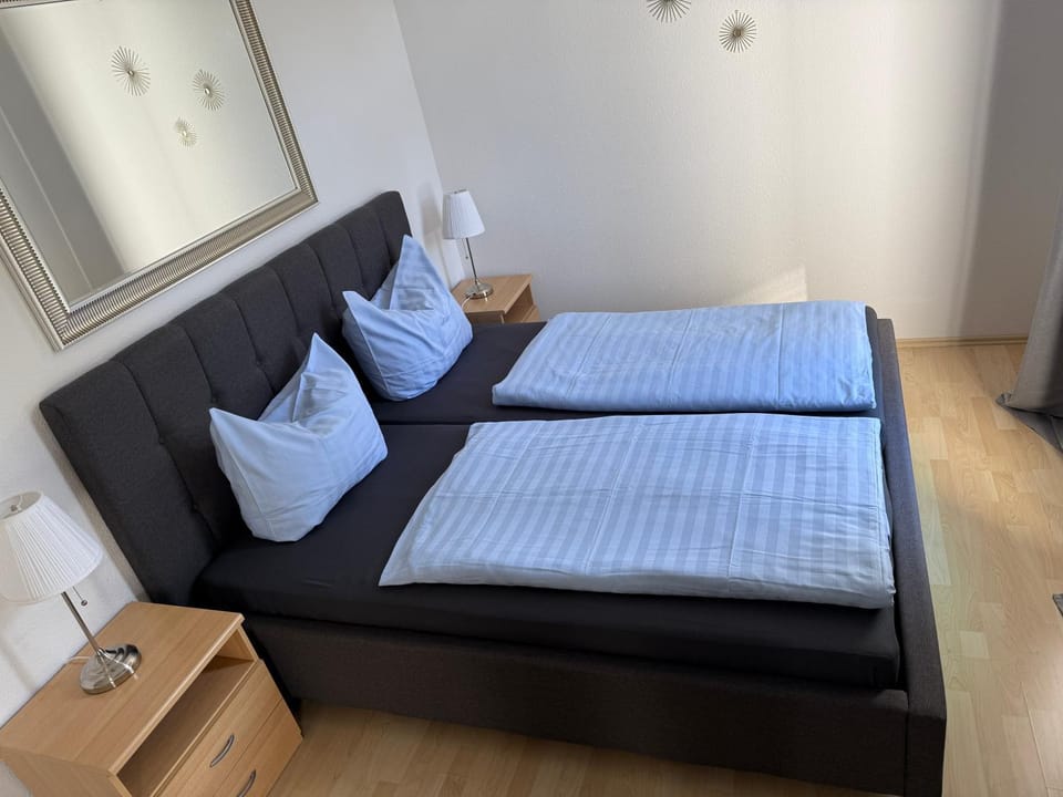 Herrenhaus Carolinenhof Apartment in Mecklenburgische Seenplatte
