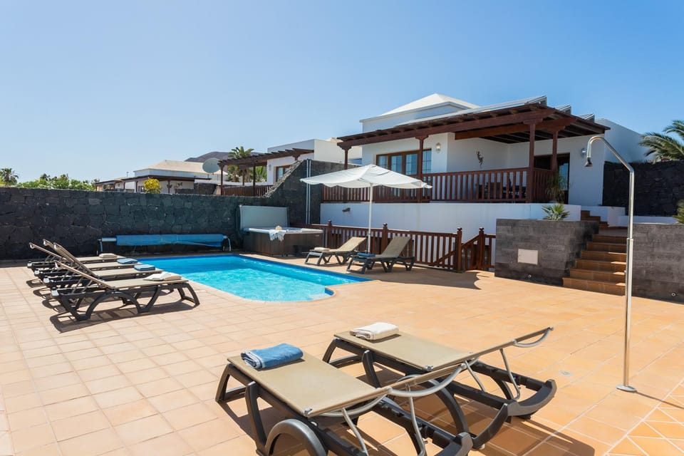 Villa SOPHIE by Villitas Villa in Playa Blanca