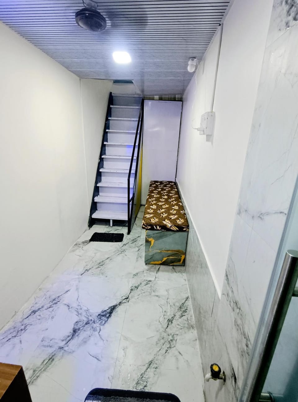 Sleepwell dormitory in asalpha Hostel in Mumbai