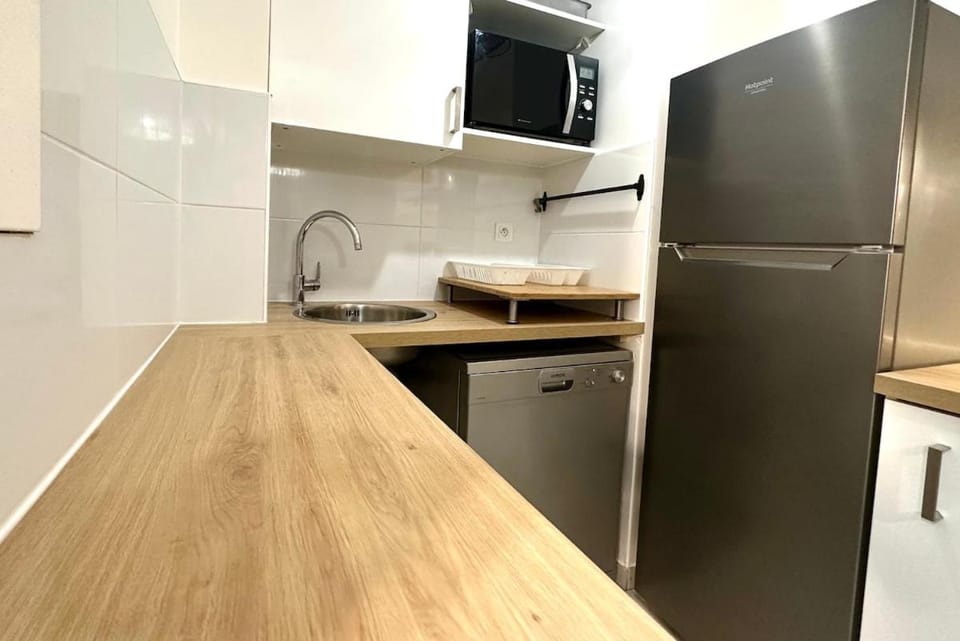 KAALA STAYS Comfy apt Private parking 20min Disney Apartment in Torcy