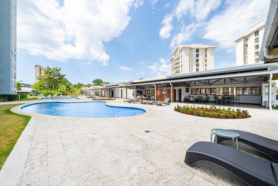 Swimming pool