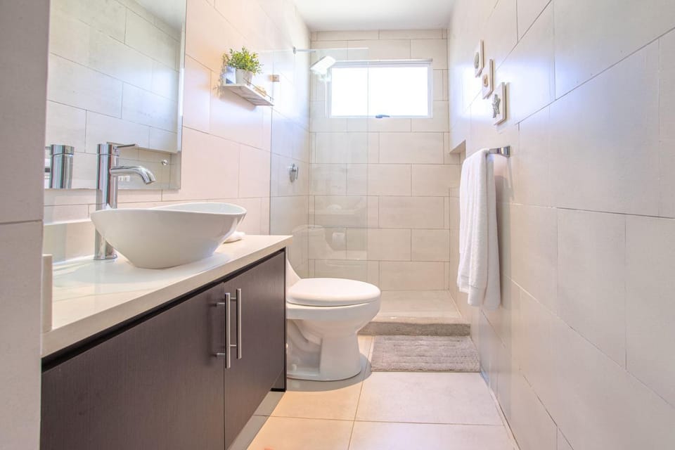 Bathroom, Bath