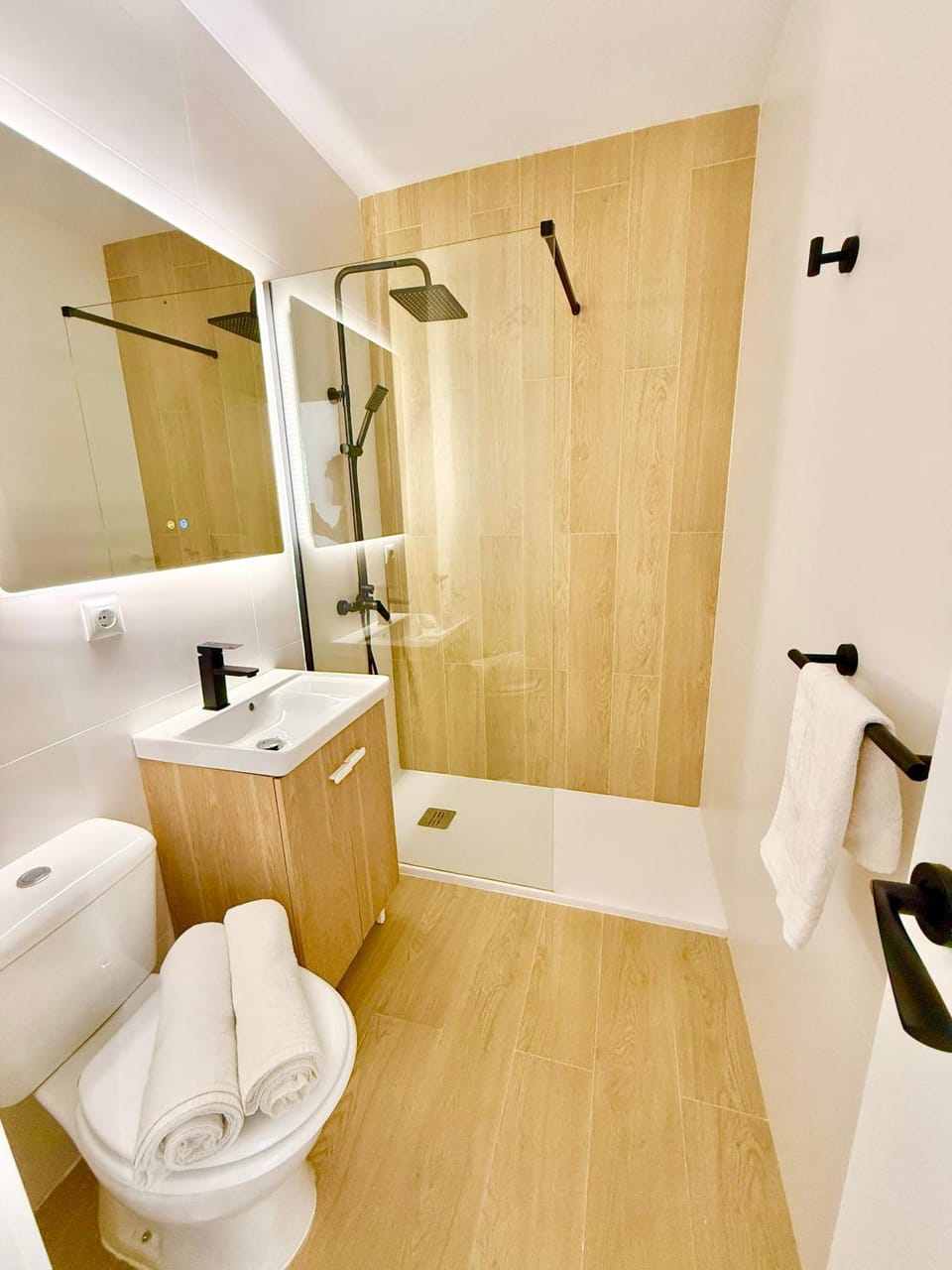 Ayuntamiento Centro - 5 Rooms Apartment in Huelva