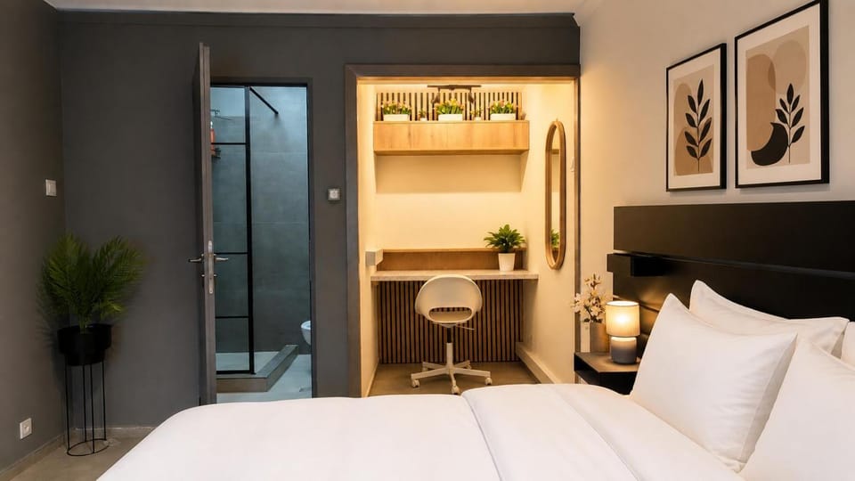 Bedroom, wardrobe