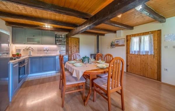 Dining area, kitchen
