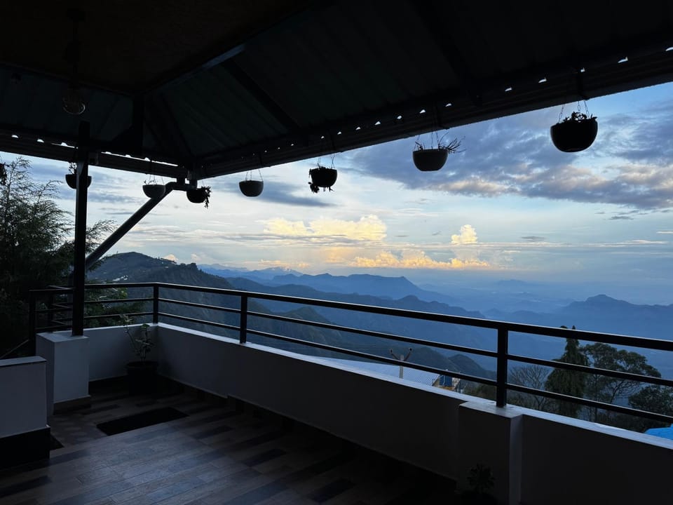 Balcony/Terrace, Mountain view
