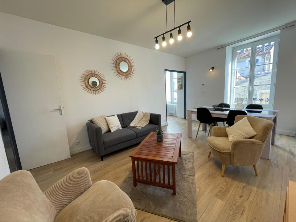 Communal lounge/ TV room, Living room, Dining area, Meals