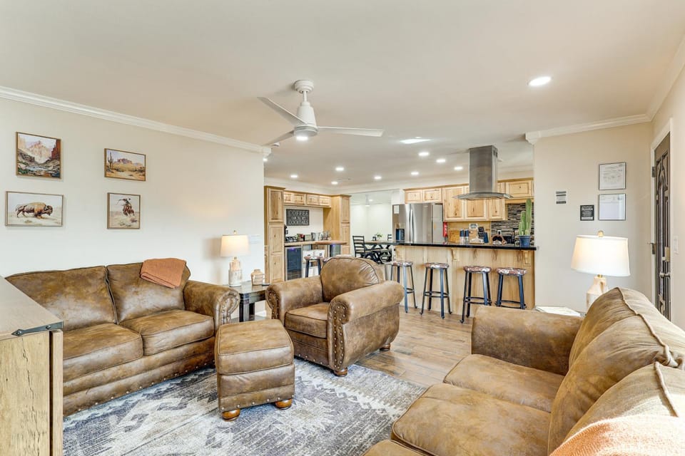 Outdoor Entertainment Area! Lake Havasu City Home House in Lake Havasu City