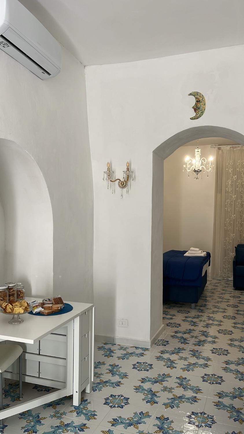 DiVino Fruscione Apartment in Salerno
