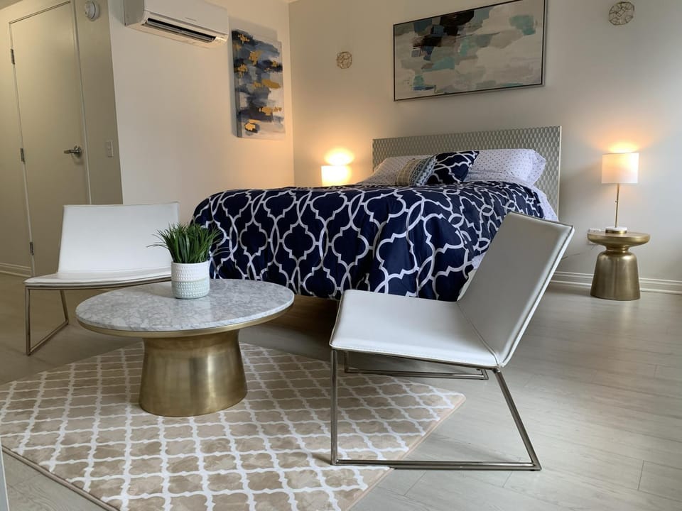 Promenade Studio With Free Parking! Apartment in Santa Monica