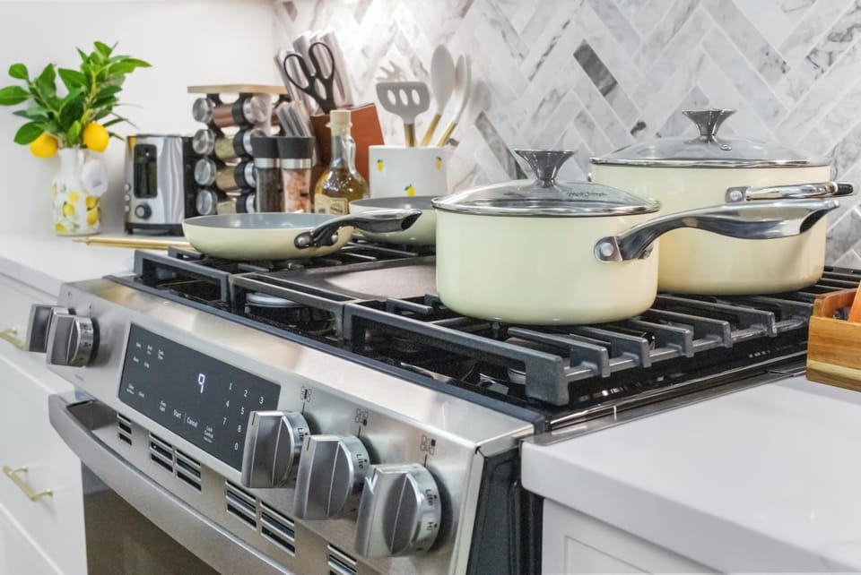 Kitchen or kitchenette, oven, stove, toaster