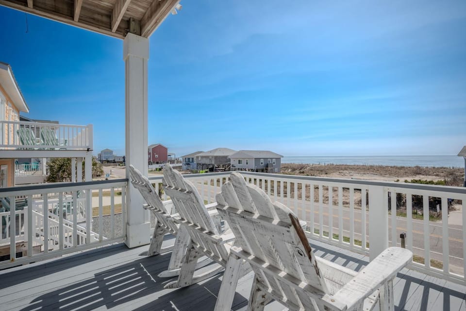 Almost Heaven House in Oak Island