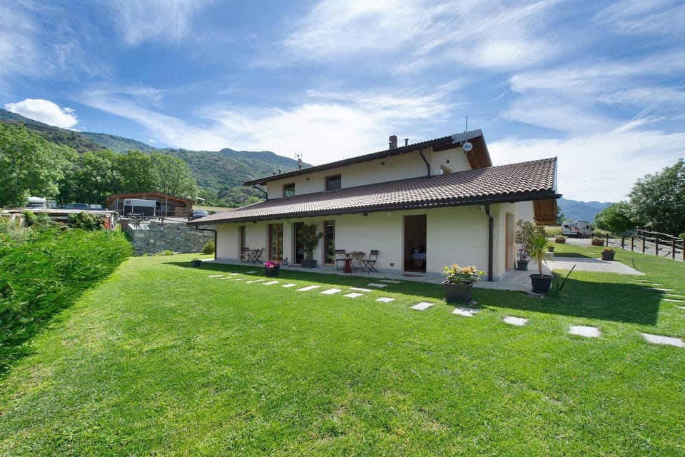 Le Rêve Chambre D'hôte Bed and Breakfast in Aosta Valley, Italy